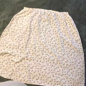 Mid length skirt
